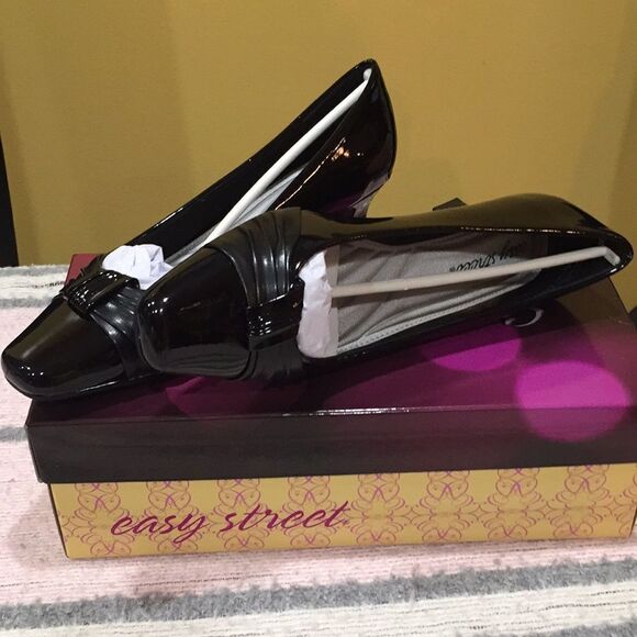 NWT Easy Street Women’s Dress Heels - Picture 1 of 6